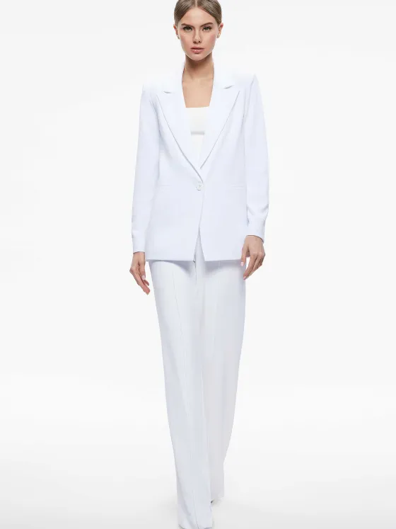 Women Alice and Olivia Denny Notch Collar Boyfriend Blazer