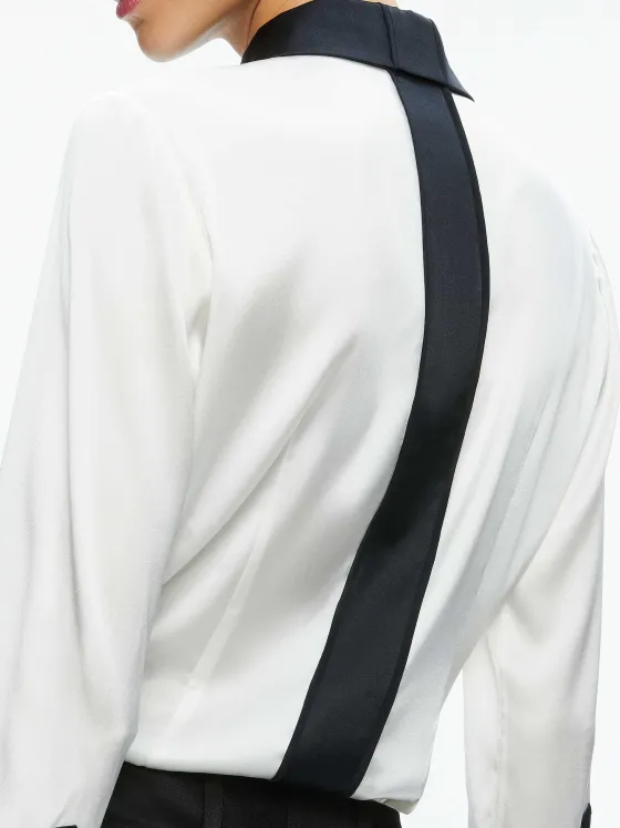 Women Alice and Olivia Willa Fitted Placket Top